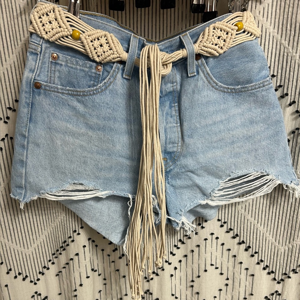 NWOT Levi: Wedgie Fit Denim Cut Off Distressed Shorts